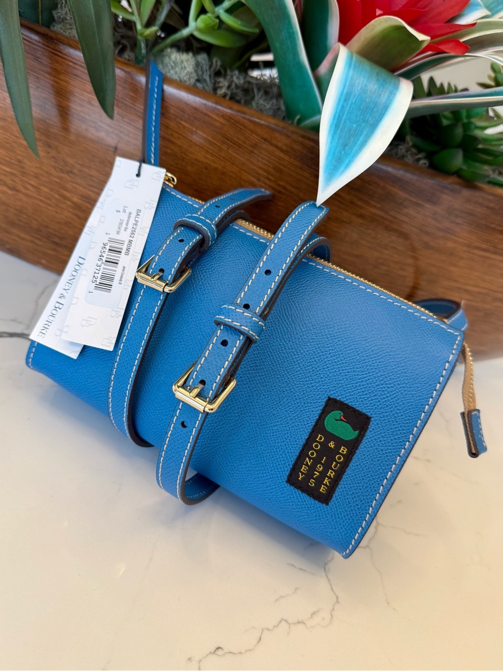 New Bag Dooney & Bourke Alpine Janine Crossbody 20